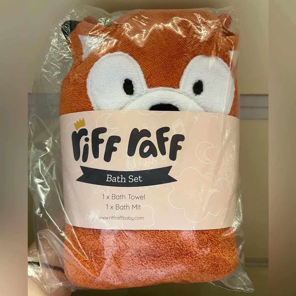 Hooded Towel - Riff The Fox